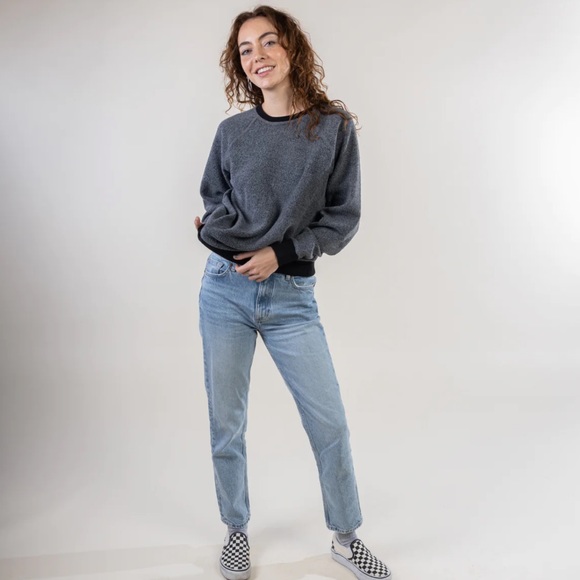 Feat Womens BlanketBlend Crewneck - Picture 3 of 11